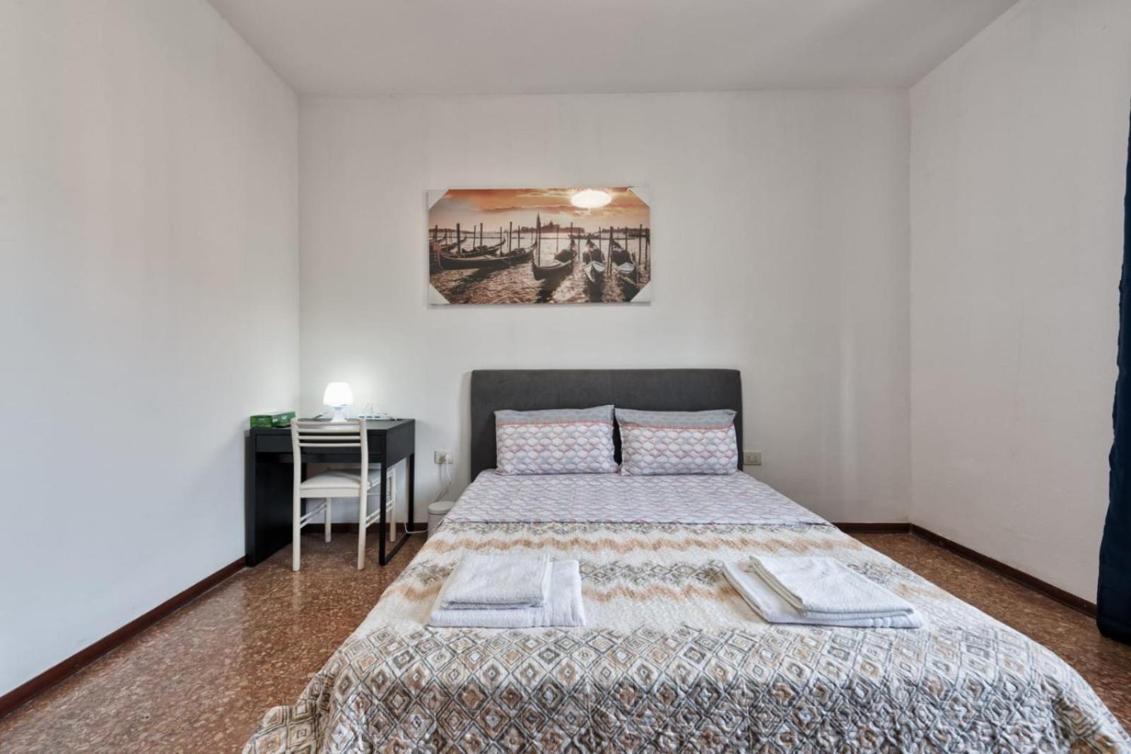 Cozy Best Apartment In City With Free Parking Marghera Ngoại thất bức ảnh