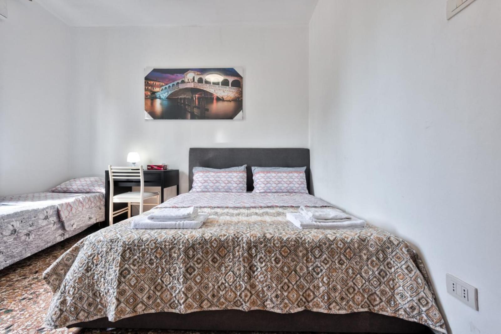 Cozy Best Apartment In City With Free Parking Marghera Ngoại thất bức ảnh